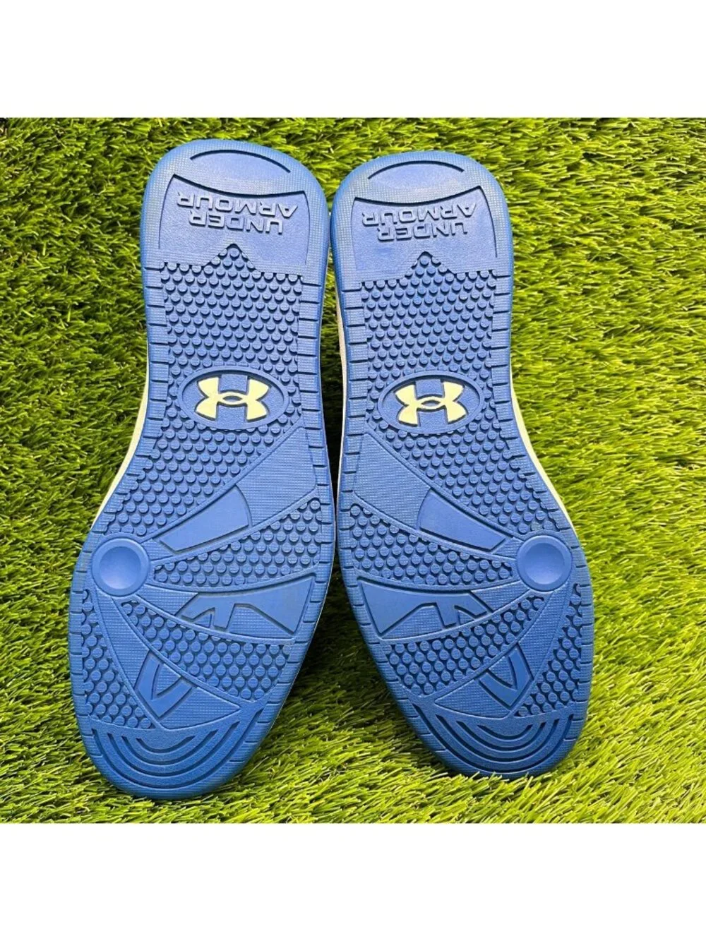 Under Armour Official GS Boys Size 7Y White Tech Blue Athletic Shoes Sneakers